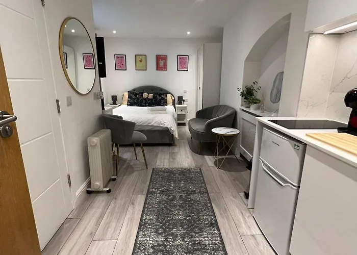 Queensborough Terrace London