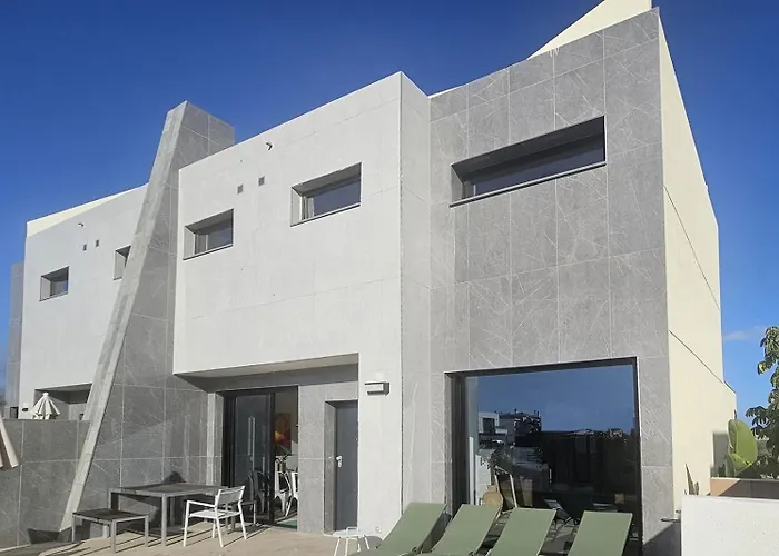 Villasroyale Leon - Heated Pool And Barrier Free Access Maspalomas 