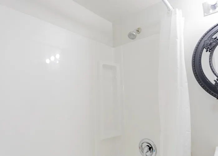 Hotel Grand Royal Legacy Winnipeg