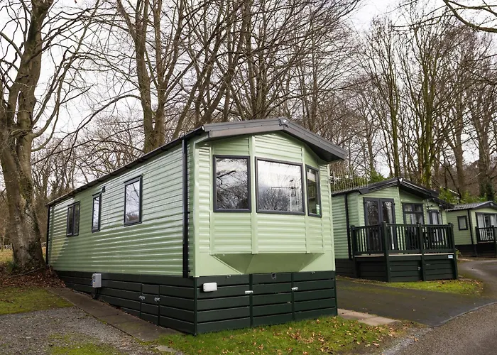 The Lake House - Dog Friendly Lakeside Cabin, 1 Min To Lake Windermere, Bowness