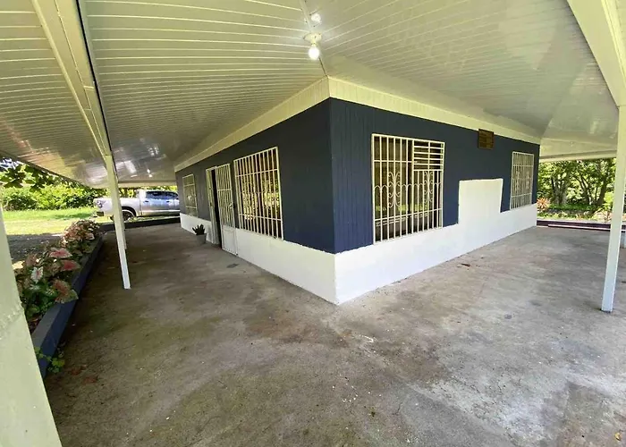 Beach House Punta Morales