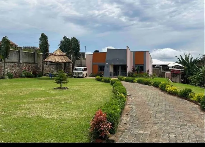 Lake Cottage Entebbe