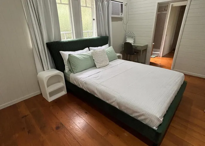 Boaters Cottage Townsville 3Brm Home