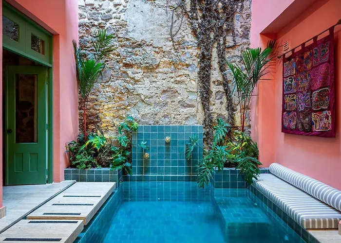 Casa Acomodo Casco Viejo 6Br Mansion W Pool Panama Stadt