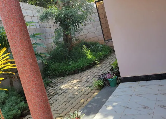 Cm Luxury Homes Kampala