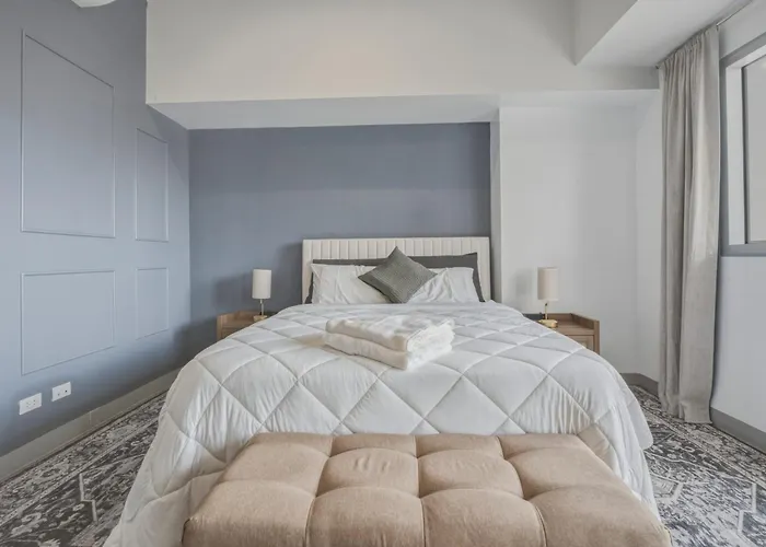Bgc Studio With Free Parking & Balcony Near Uptown Mall Manila