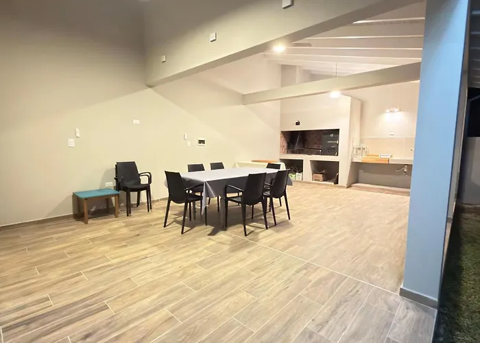 Casa Con Piscina Y Gran Quincho Para 7 Personas Federación