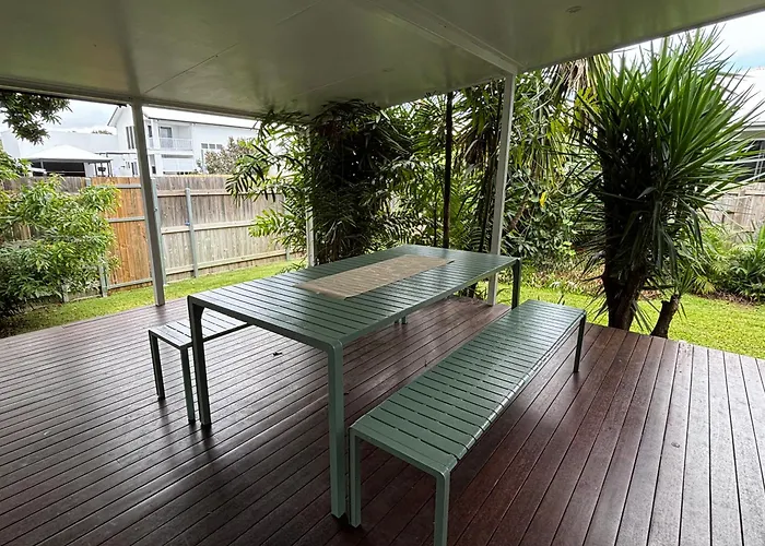 Boaters Cottage Townsville 3Brm Home