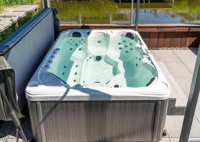 Villa Bloem Nr. 414 | 6 Pers. Jacuzzi Zeewolde