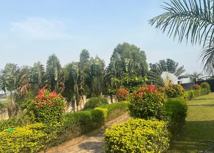 Lake Cottage Entebbe