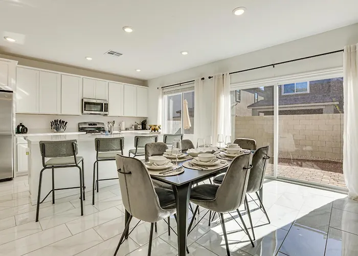 6 Mi To The Strip: Wfh-Friendly Las Vegas Retreat