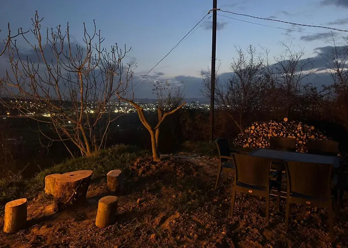 Cozy Forest Cabin Tirana