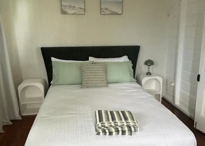 Boaters Cottage Townsville 3Brm Home