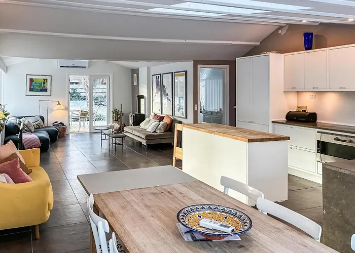 Awesome Home In Tisvildeleje With Wifi