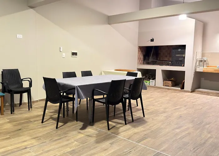 Casa Con Piscina Y Gran Quincho Para 7 Personas Federación
