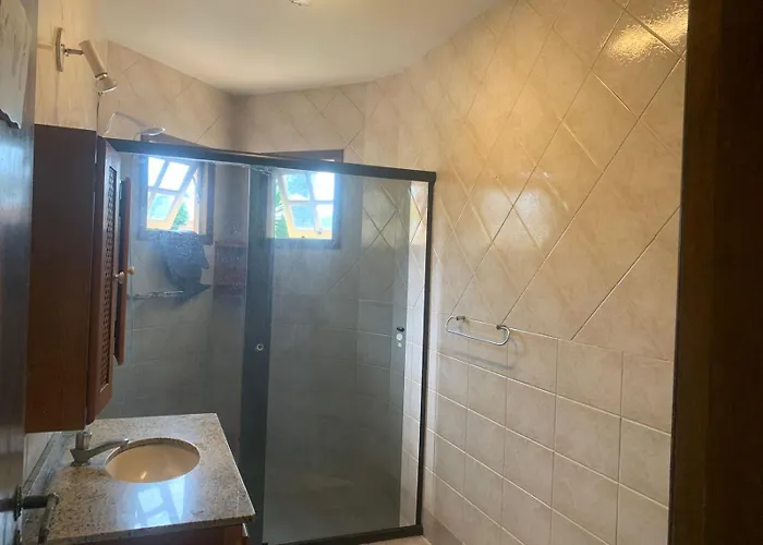 Villa Triplex Piscina 300M Mar Guaratuba 20 Pessoas Centro