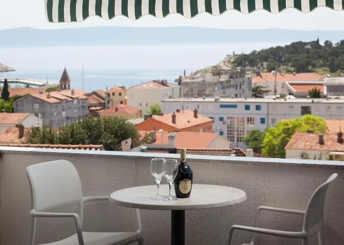 Apartment Town And Beach Makarska