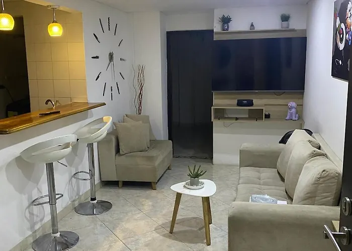 Comodo Apartamento 5Personas Cerca A Estaciones Del Metro De Medellín