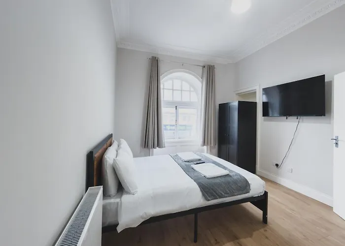 O2 Spacious Hideaway Glasgow