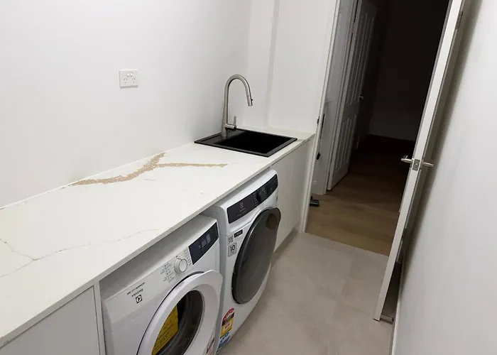Walk To Everything - Spacious 4Br Penthouse Sydney