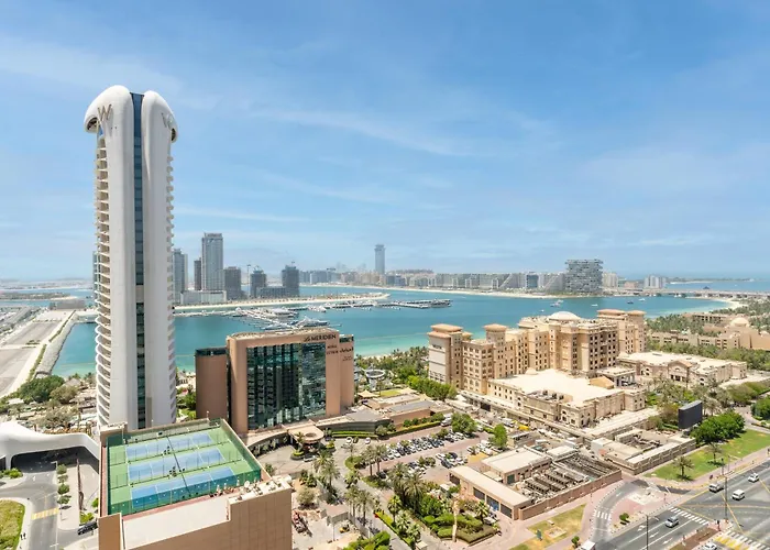 Elegantly Colored 2Br With Stunning Sea Views Dubai