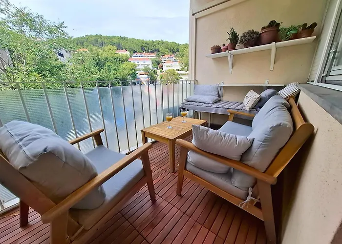 Spacious Apartment Split