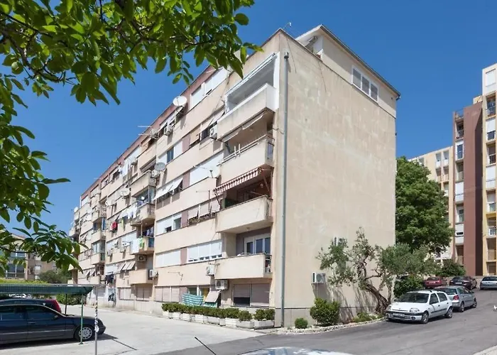 Apartment Town And Beach Makarska