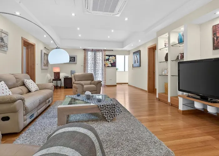 Luxury Apt 110M From The Sea, Balluta Bay, Sliema