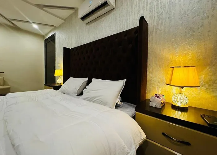 Ferienwohnung Cozy 1Bhk Retreat Managed By Airmakaan Lahore