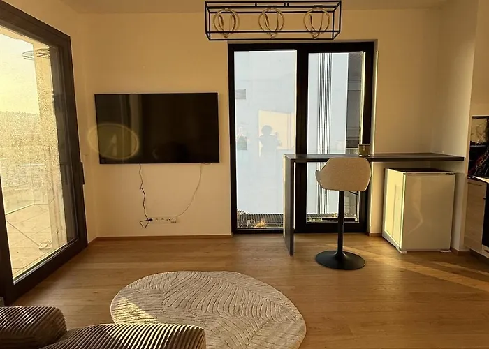Luxury 3-Room Apartment With Swimming Pool - Modrany Prag