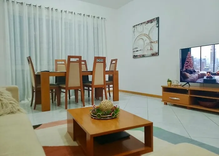 Cozy 2 Bedroom Apartment, Praia - Maduxi Stay
