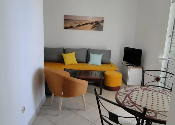 Apartment Villa Laguna 2 Ferienwohnung Fuer 4 Personen By Interhome Primošten