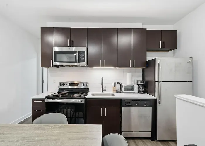 Contemporary Apartment With Amenities Philadelphia
