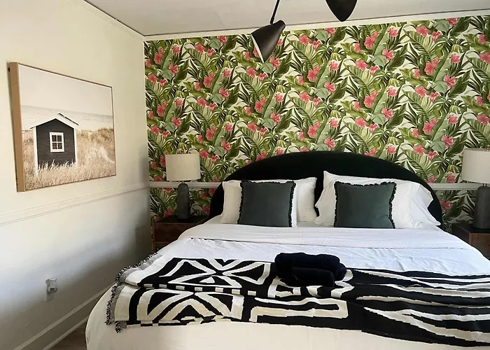 Charming West Hollywood Bungalow Near Dining And Nightlife Los Angeles