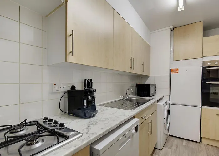 Stylish 2 Bedroom Apartment In Westminster Near Victoria London