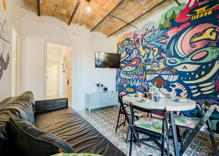 Cozy Apartment In Bcn 3 Bedrooms L’Hospitalet de Llobregat