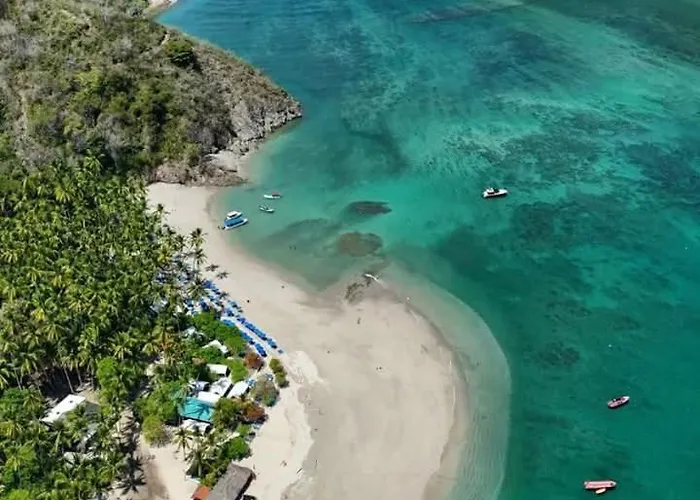 Tour En Yate A Isla Tortuga Con Hospedaje Puntarenas