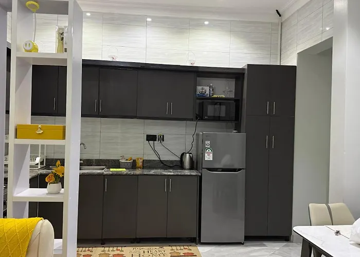 Chic Urban Retreat Near Kololo And Major Malls Kampala