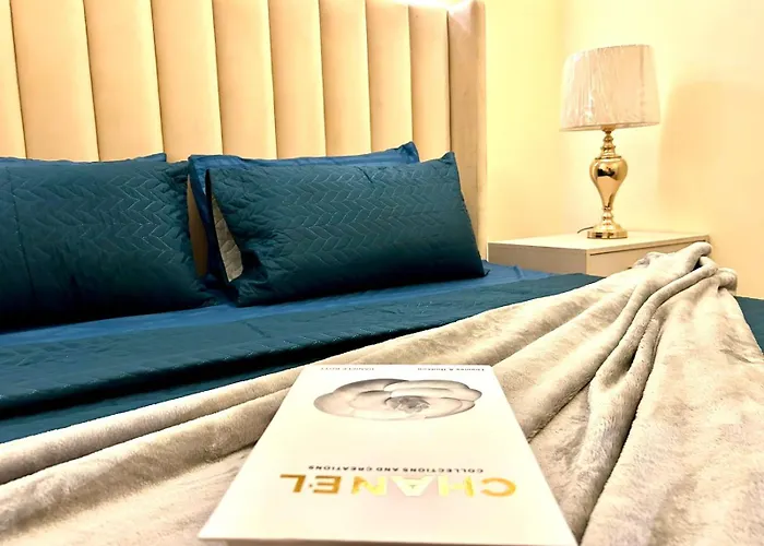 Heaven Four Suites - 3 Minutes Airport Karatschi