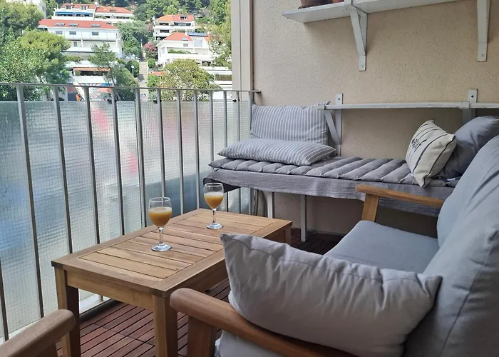 Spacious Apartment Split