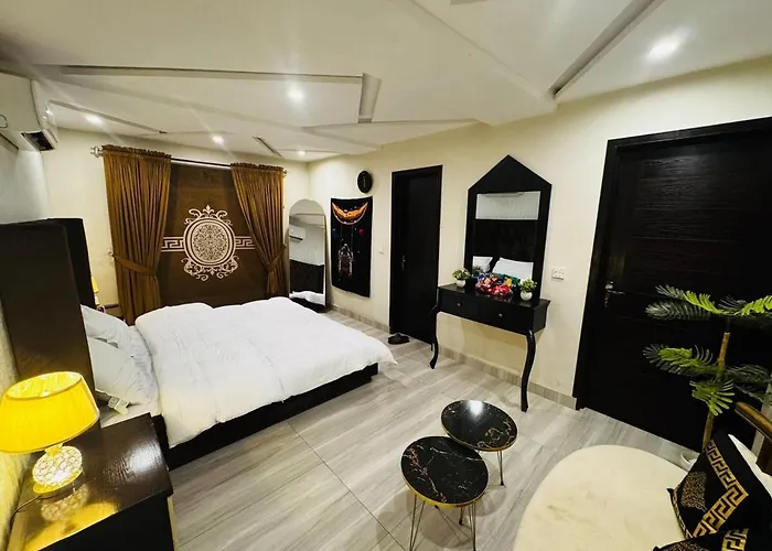 Ferienwohnung Cozy 1Bhk Retreat Managed By Airmakaan Lahore
