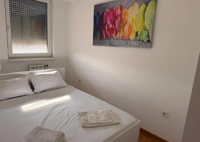 Ferienwohnung Cetvorosoben nov stan vo Aerodrom Skopje