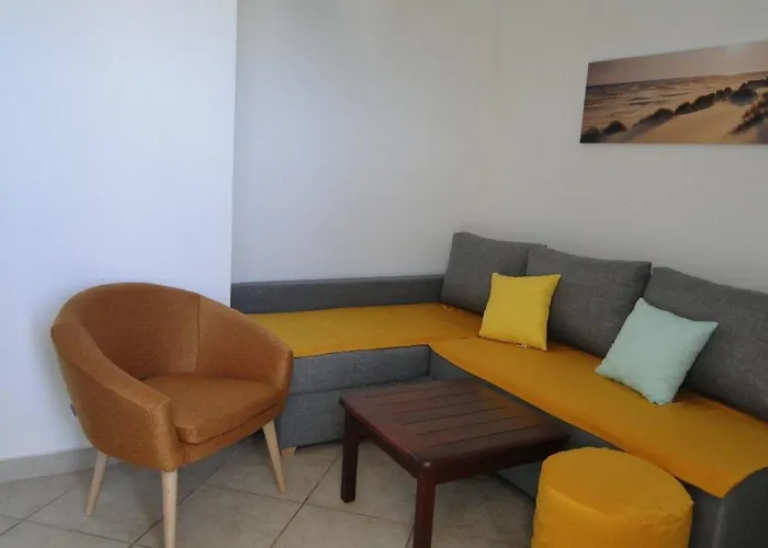 Apartment Villa Laguna 2 Ferienwohnung Fuer 4 Personen By Interhome Primošten
