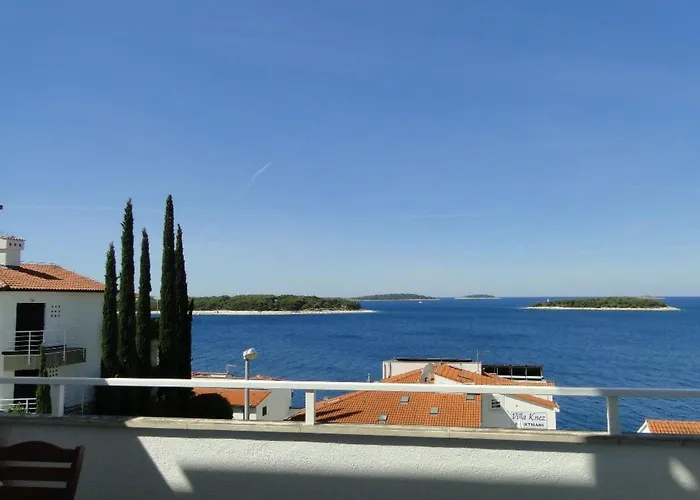 Apartment Villa Laguna 3 Ferienwohnung Fuer 4 Personen By Interhome Primošten