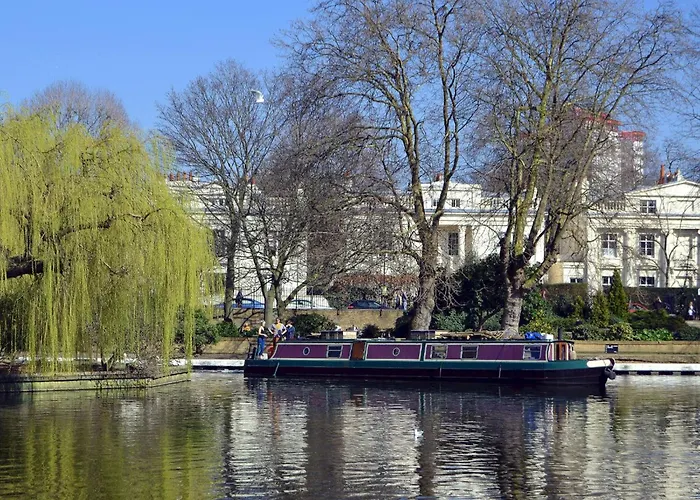 Whole Flat in Little Venice London