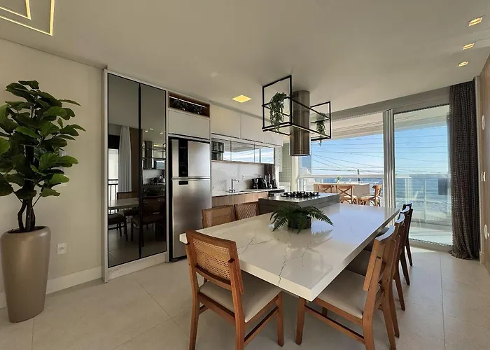 Sonho De Palmas 101 - Apartamento De Frente Para O Mar Na Deslumbrante Praia De Palmas, Com 3 Dormitorios, Sendo 2 Suites. Governador Celso Ramos
