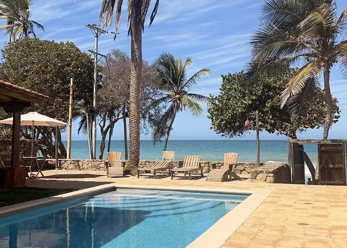 Casa Almar, Acogedor Apartamento Frente A Playa El Agua La Mira