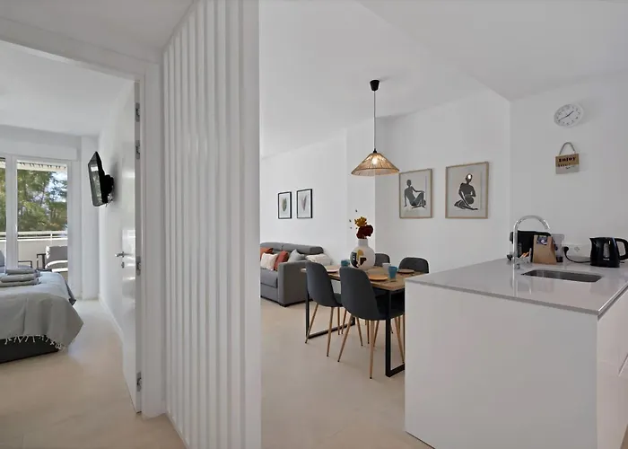 Apartment With Terrace, Parking, Pool And A C - Horus 1 Torre Del Mar