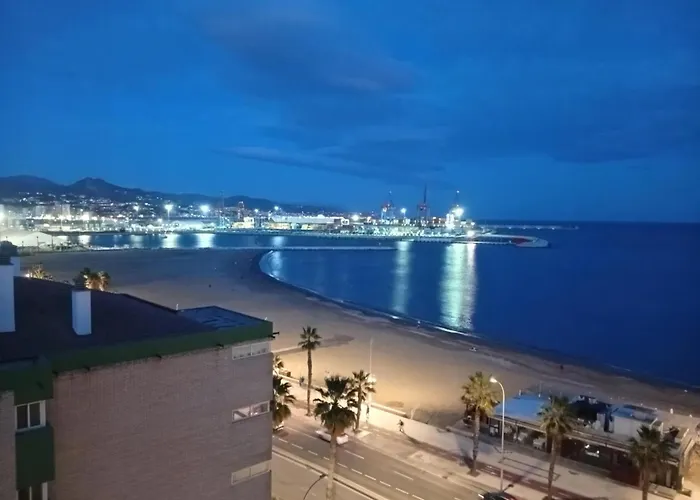 Cubo'S Mendoza Seaview Malaga Apartment