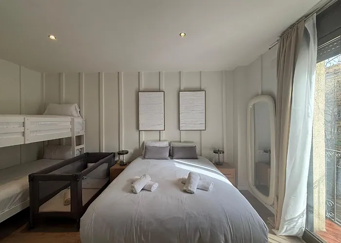 Ferienwohnung Creu Coberta Barcelona